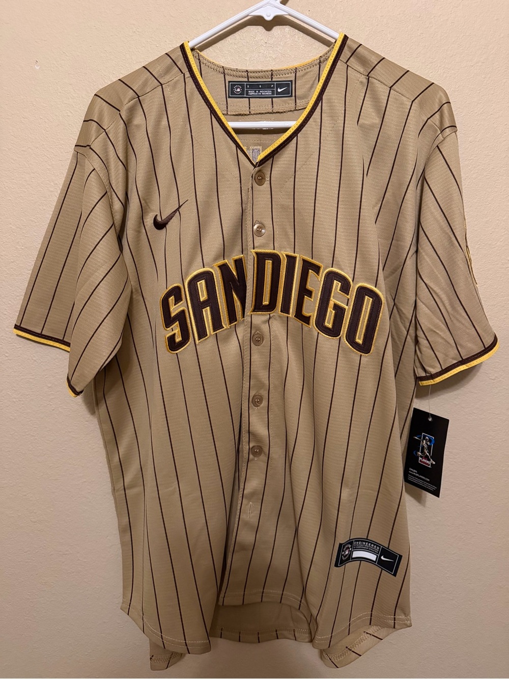 NWT Nike San Diego Padres Manny Machado #13 Jersey Men’s Small Tan Brown